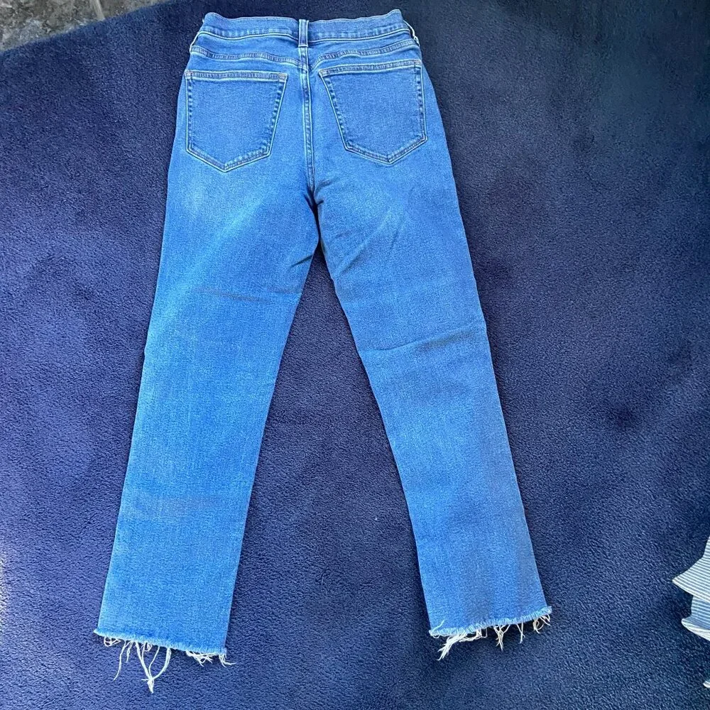 EUC J. Crew High-Rise Medium Wash Essential Straight Jeans w/ Raw Hem Sz 26 - Picture 2 of 7